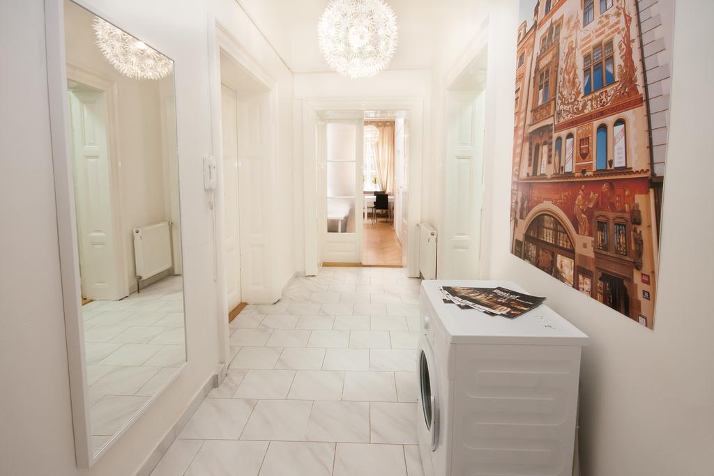 Fashion Loft Apartment Praha Bagian luar foto
