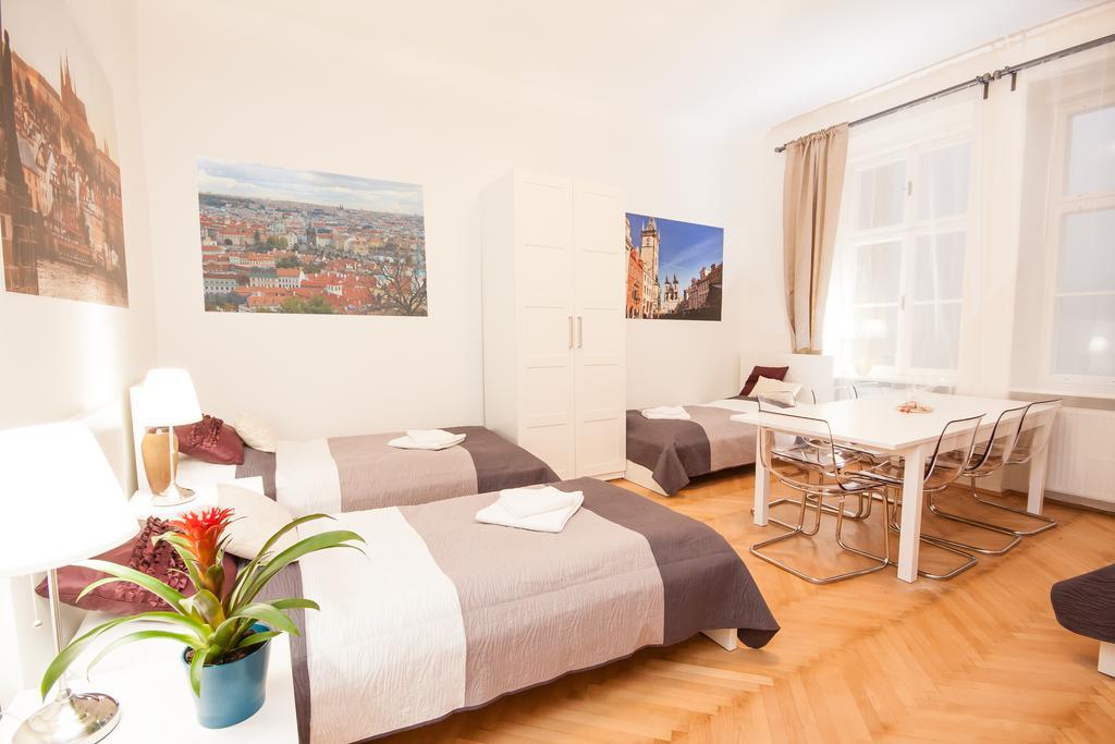 Fashion Loft Apartment Praha Bagian luar foto